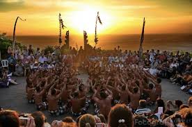 Tari Kecak Uluwatu Bali